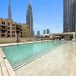 Luxurious 1-Bedroom Apartment