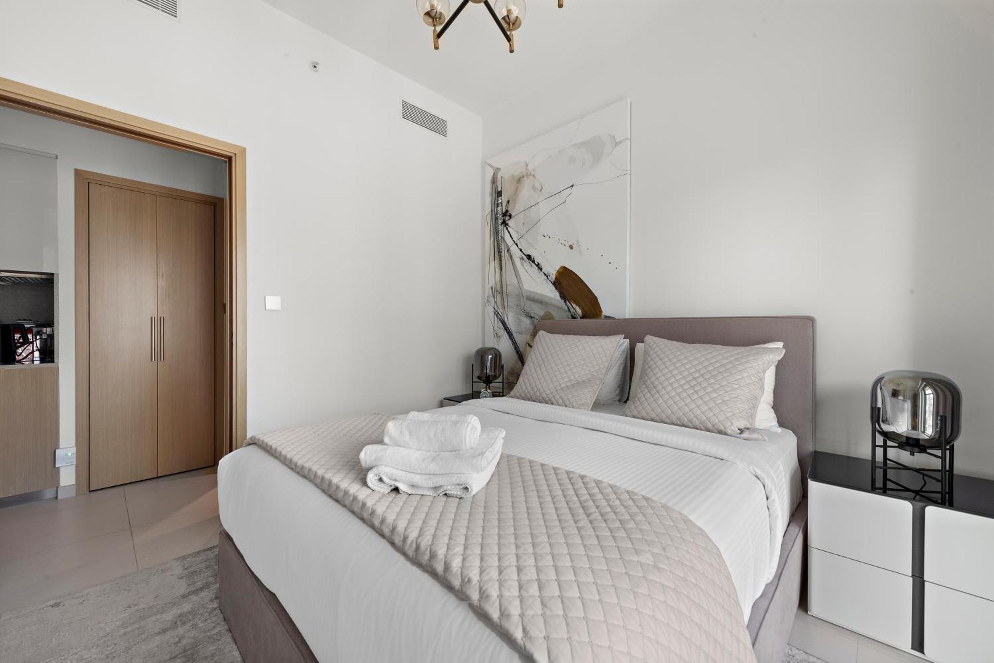 Luxurious 1-bedroom Apartment